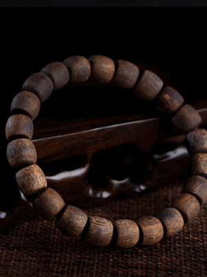 Agarwood bracelet - intangible cultural heritage