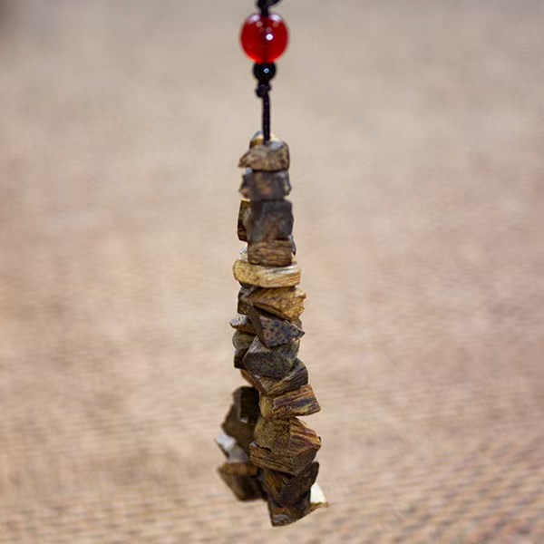 mmexport1751291321794 Agarwood pendant - intangible cultural heritage